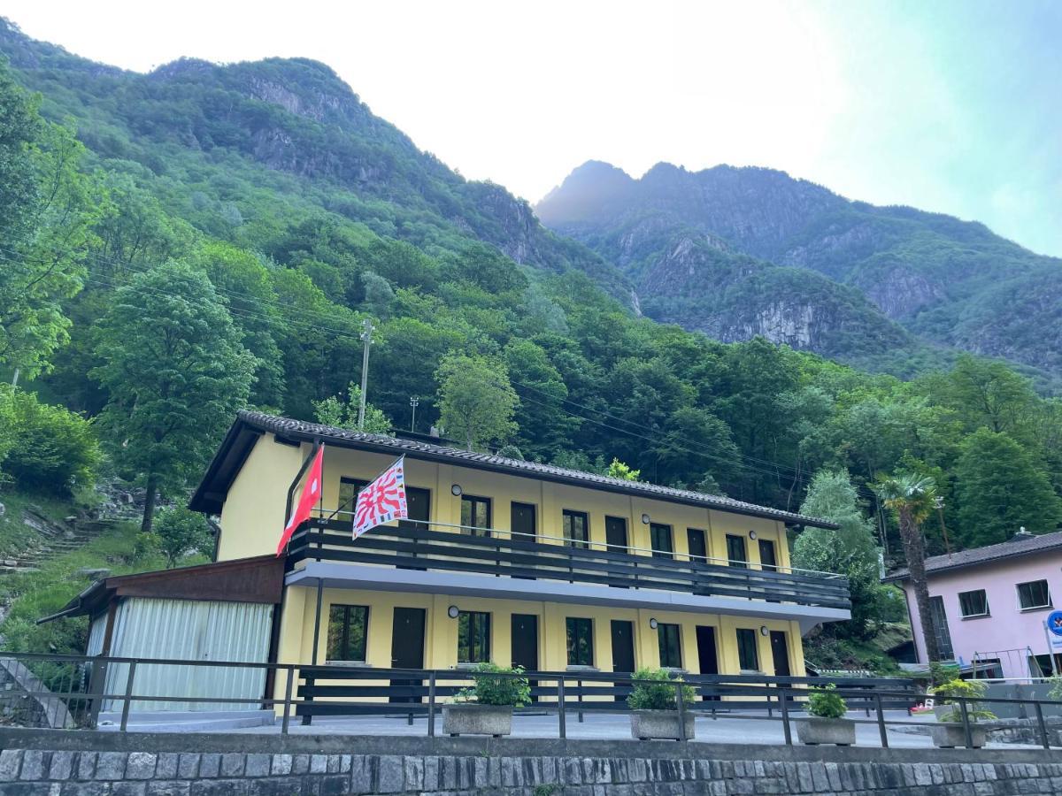 Osteria Posse Hotell Lavertezzo Exteriör bild